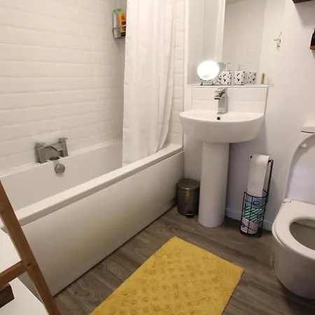 דירה Modern And Stylish 1bd Flat In בריסטול