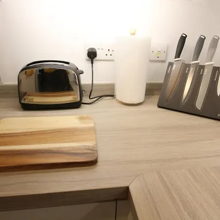 דירה Modern And Stylish 1bd Flat In