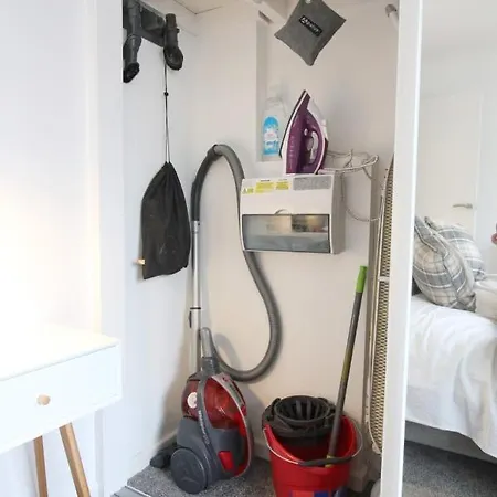 アパート Modern And Stylish 1bd Flat In